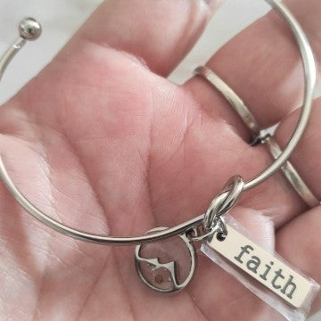 Mustard Seed Mountain Bangle Bracelet